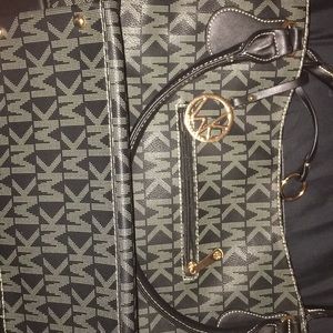 NWT...Wendy keen purse